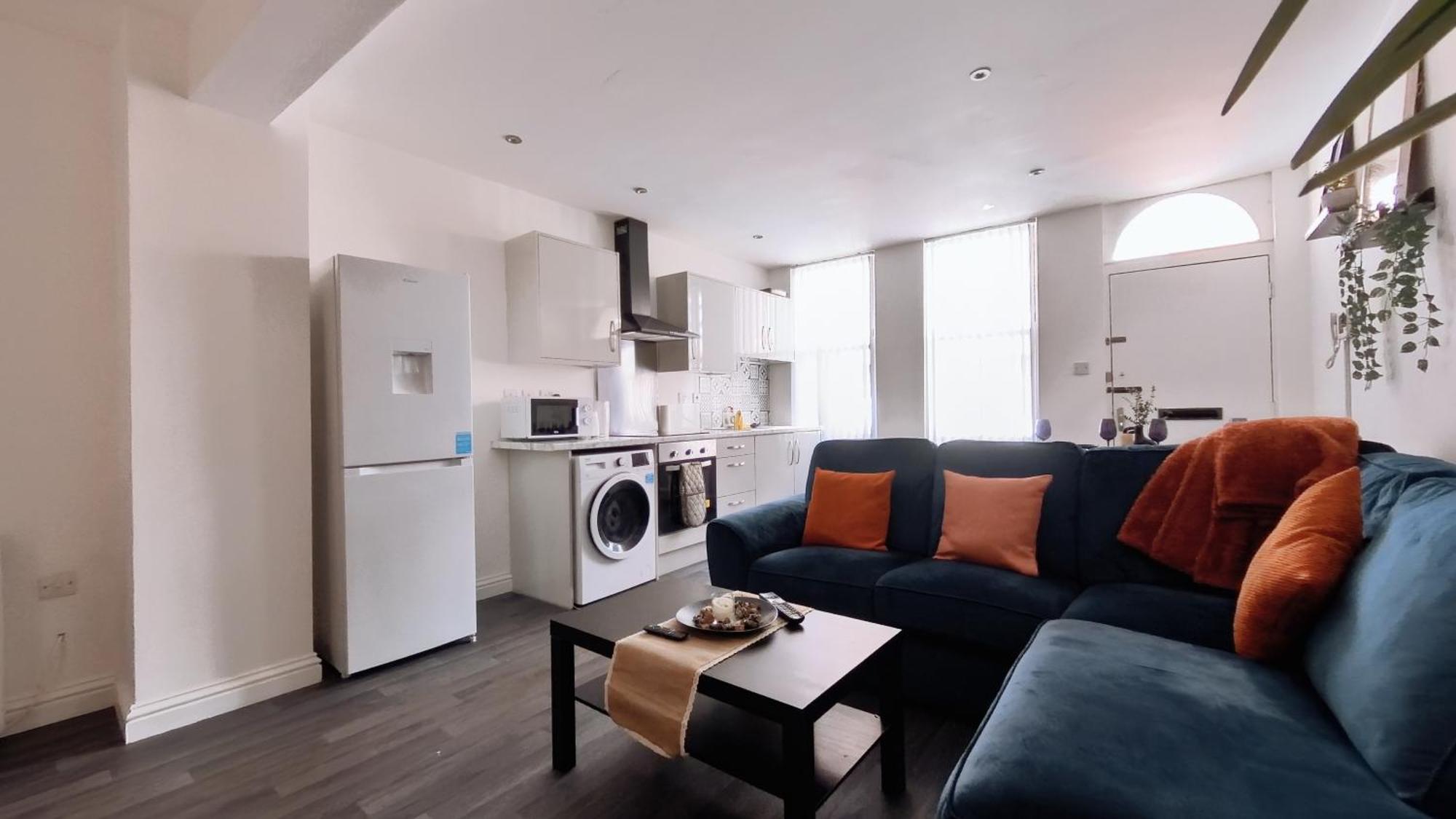 ברמינגהאם Group Bookings: Up To 30 Guests Across 5 Spacious Flats! Keyless Access Free Wifi & Parking מראה חיצוני תמונה