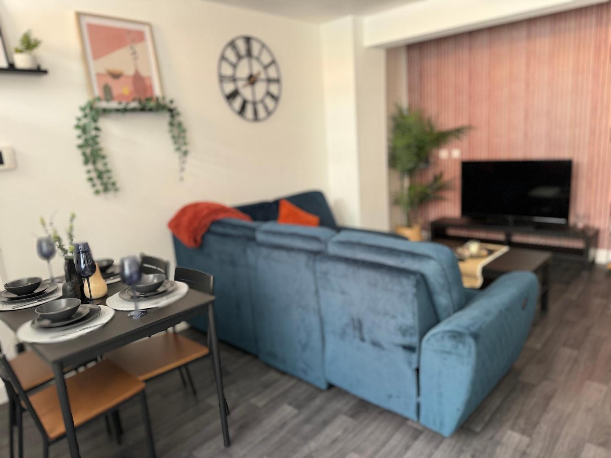 ברמינגהאם Group Bookings: Up To 30 Guests Across 5 Spacious Flats! Keyless Access Free Wifi & Parking מראה חיצוני תמונה