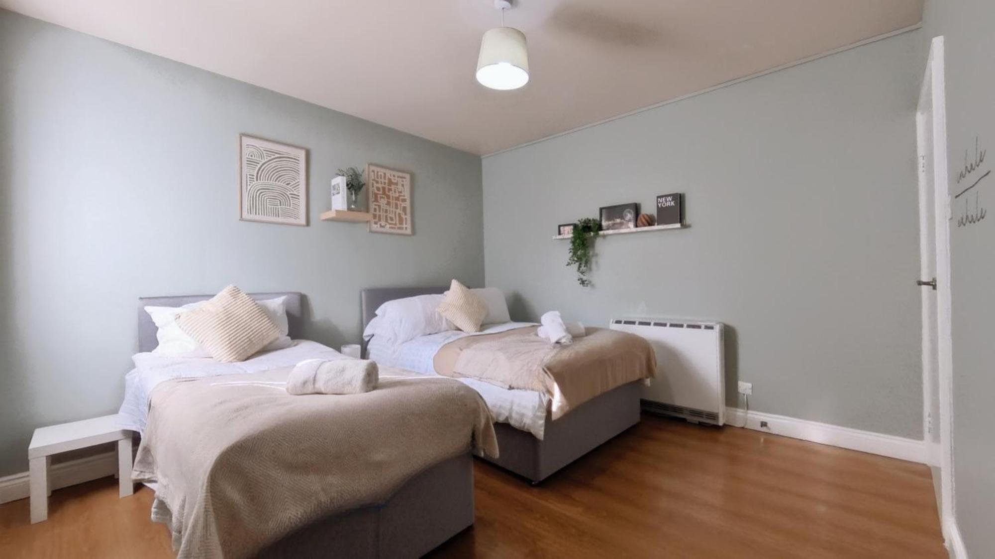 ברמינגהאם Group Bookings: Up To 30 Guests Across 5 Spacious Flats! Keyless Access Free Wifi & Parking מראה חיצוני תמונה