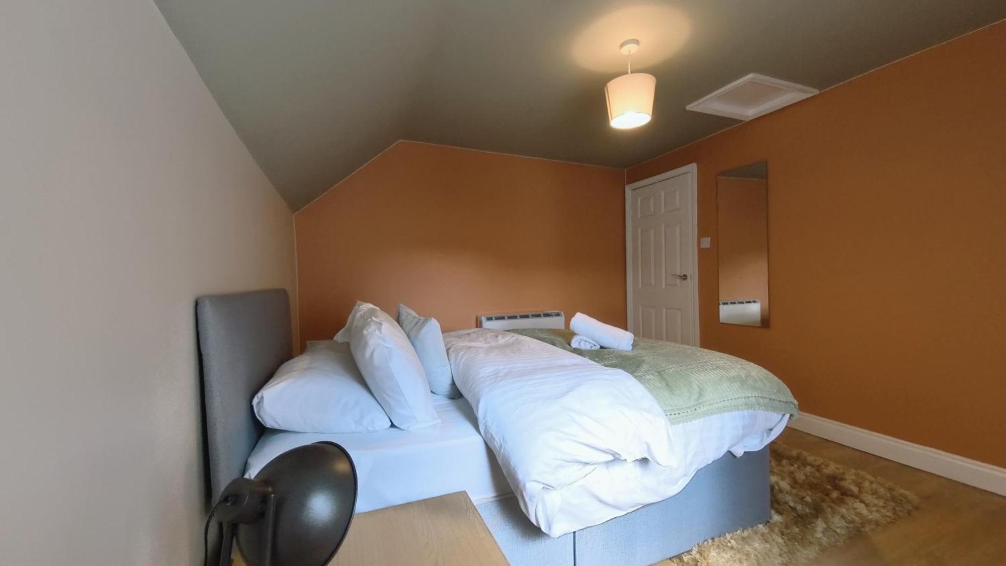 ברמינגהאם Group Bookings: Up To 30 Guests Across 5 Spacious Flats! Keyless Access Free Wifi & Parking מראה חיצוני תמונה