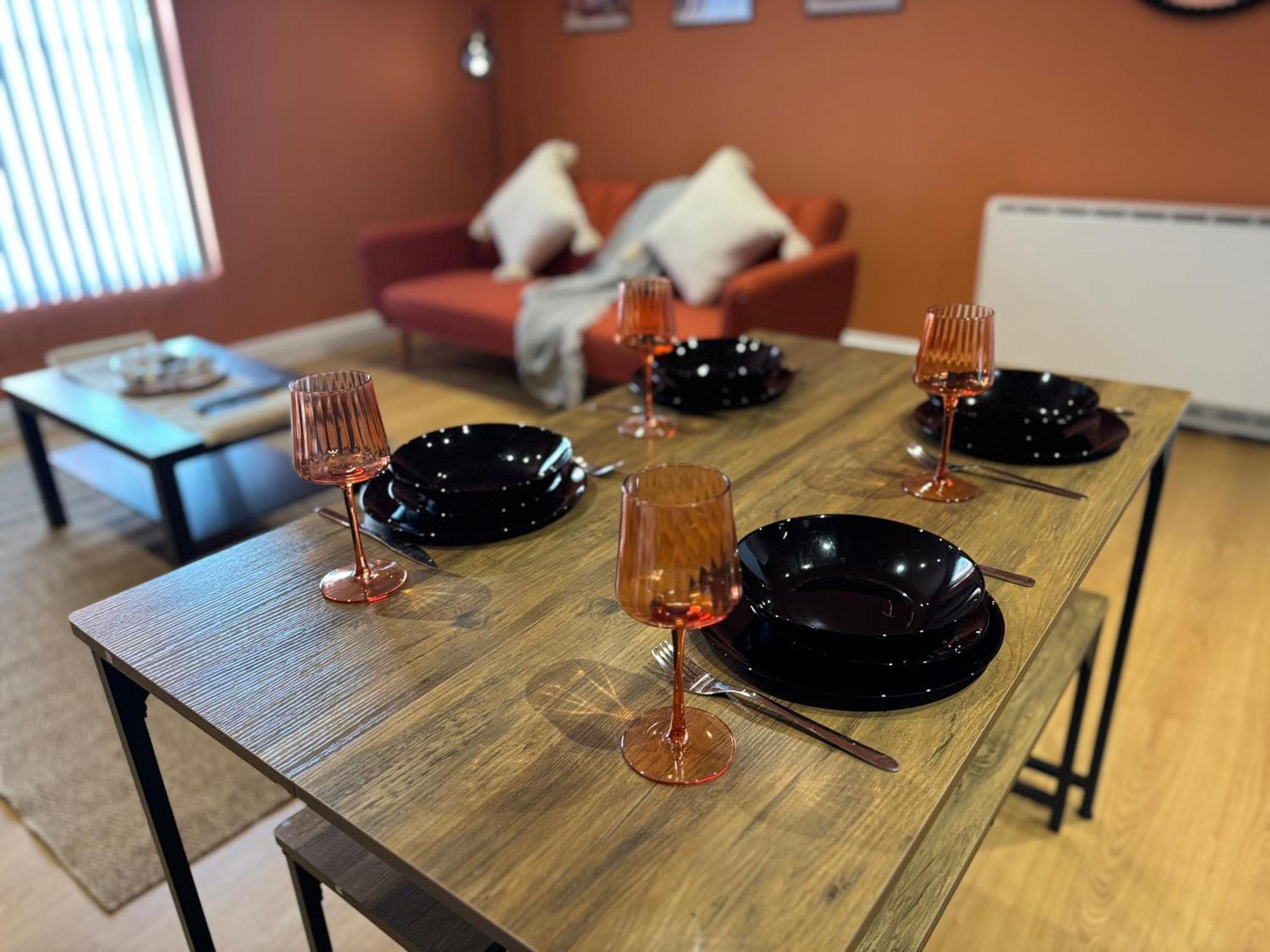ברמינגהאם Group Bookings: Up To 30 Guests Across 5 Spacious Flats! Keyless Access Free Wifi & Parking מראה חיצוני תמונה